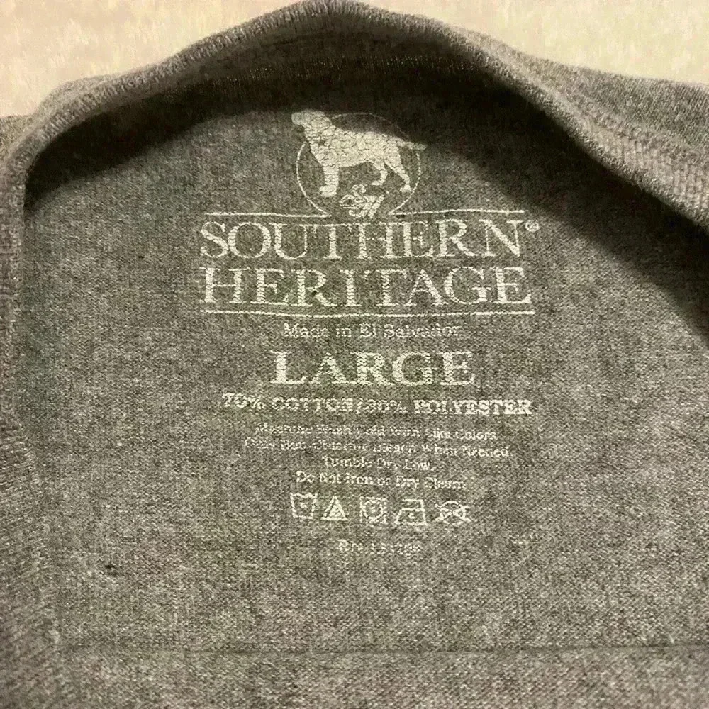 Southern Heritage short sleeve t shirt with pocket Men’s size Large